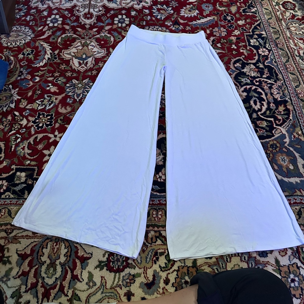 White Wide-Leg Pants so stretchy and soft NWT